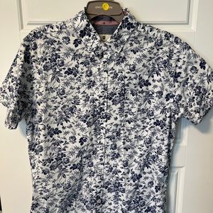 Steel & Jelly short sleeve button down shirt size Large